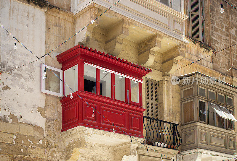 瓦莱塔/马耳他的一个古老的历史建筑的近景。